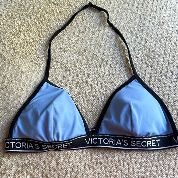 Victoria’s Secret Bikini top - Picture 1 of 6